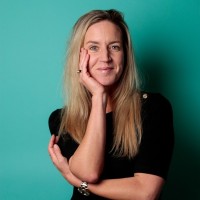 Suzanne Martens