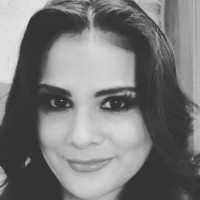 Valerie Flores