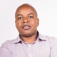 Xolani Shezi