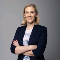 Verena Knapp