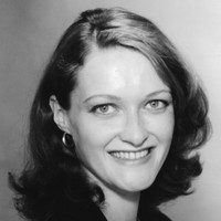 Fiona Bee