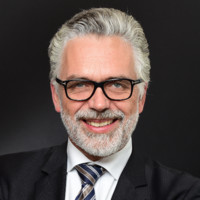 Dr. Andreas Sieverdingbeck