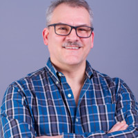 Stephen Heil