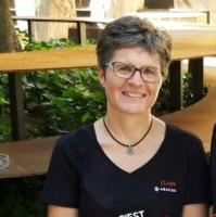 Claire Oberholzer