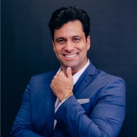 Dr. Raphael Tavares Pinto ∴