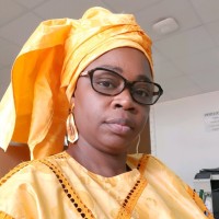 Awa NGOM