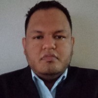 Roberto González