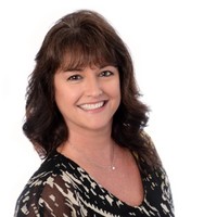 Kelly Newell