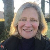 Lesley Onslow