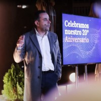 Luis Flores