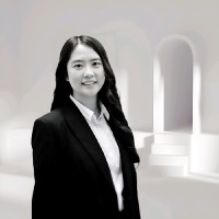 Krystal (Nghi) Luu