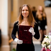 Anna Udvari