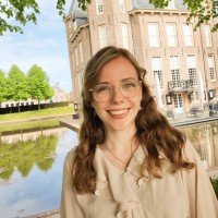Julia Huiding