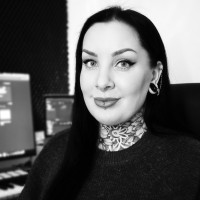 Michaela Tuomenoksa