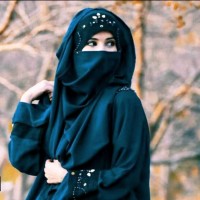 Minahil Fatima👩🏻‍🎓