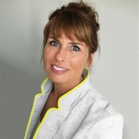 Sandra Van Der Meer