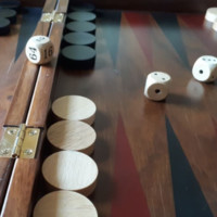Deluxe Backgammon