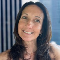 Laura Coe, Mba