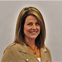 Stephanie Clark, Cic