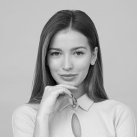 Laura Steele