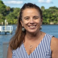 Terri Neil