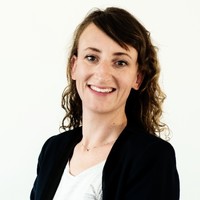 Claire L.