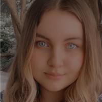 Lexi M.