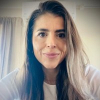 Yasmine Öz