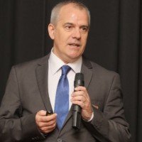 Robert John Nesbitt Cmp, Des