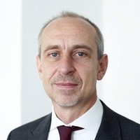 Dr. Frank Doering