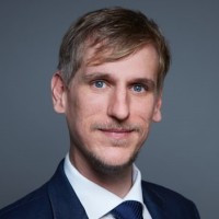 Dr. Carsten J. Canitz