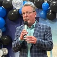 Dennis Petrie