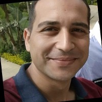 علاء صلاح