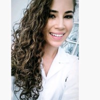 Leonara Teixeira