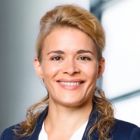 Louise Pechenart