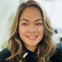 Nicole Bustos