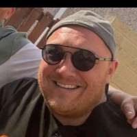 Simon Thomas