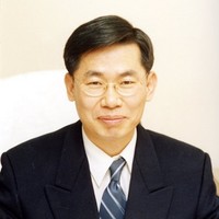 David H Lim