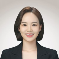 Dana ­Kim
