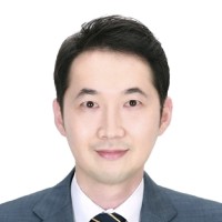 임용택