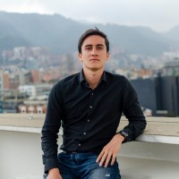 Efrain  Mauricio Vanegas