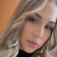 Amanda Neves