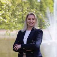 Joyce Van Lewe