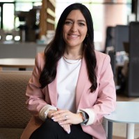 Stephanie Lares, Mba