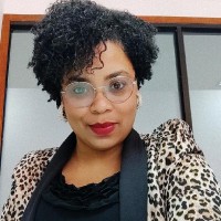 Neide Láucia Martins