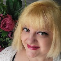Yvette Warner
