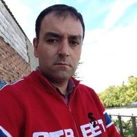 Robert. R M