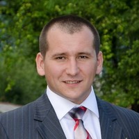 Руслан Легенович