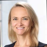 Martina Thompson, Mba