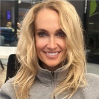 Leslie Bell